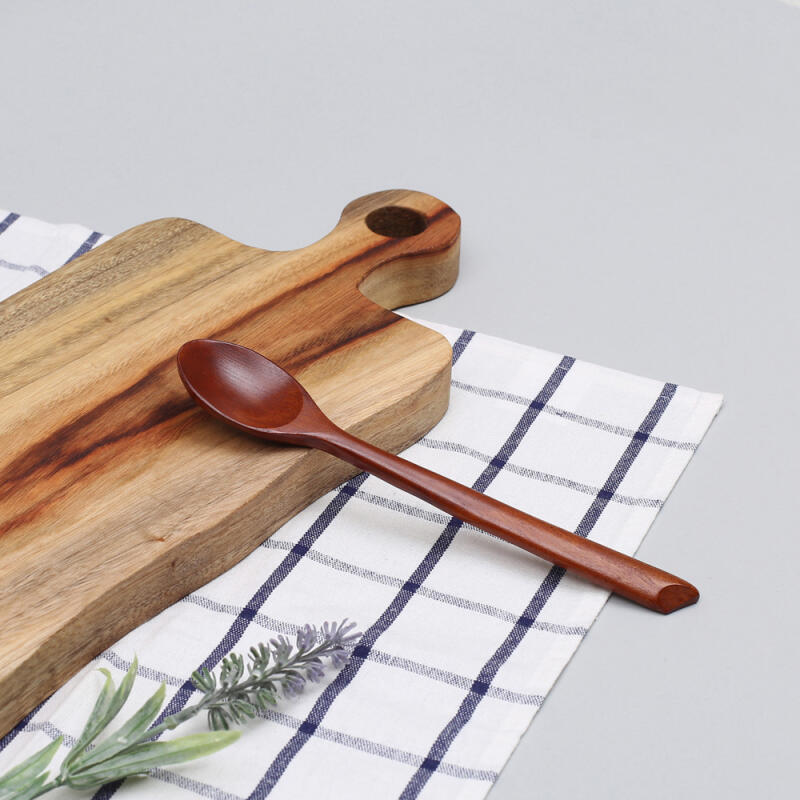 Rosewood lacquer children s spoon