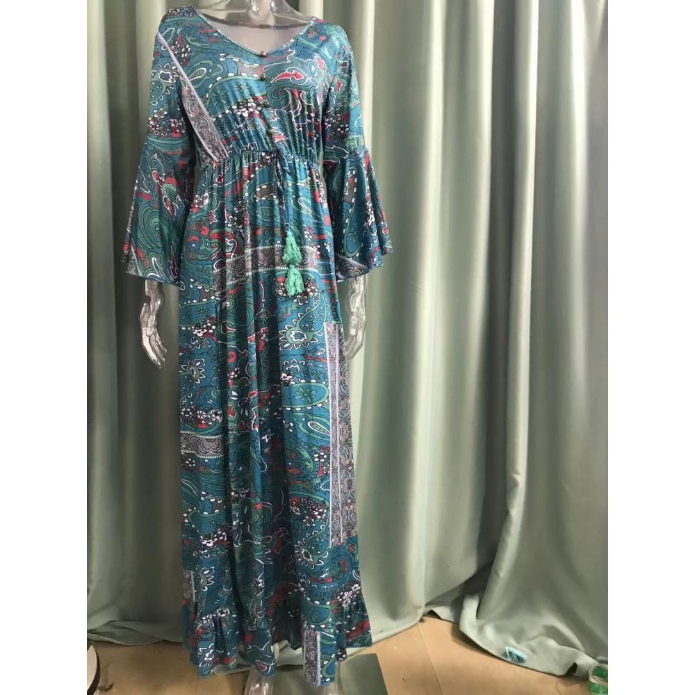 Langes Urlaubskleid im Bohemian-Stil mit Glockenärmeln, V-Ausschnitt und hoher Taille für Damen