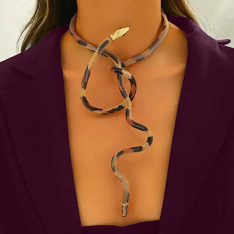 Snake Creative Jewelry Personalized Iron Flexible Twisted Jewelry Bendable Snake Head Pendants Girl Women's Necklace