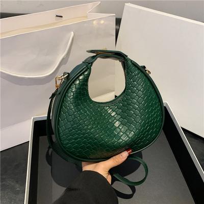 Women's Premium Shoulder Bag New Fashion Niche Design Messenger Bag Female Simple Style Female Woven Hobo Bag