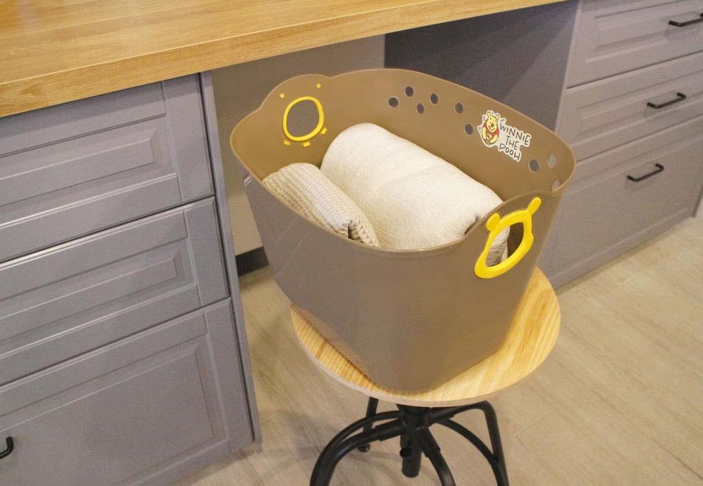 Nishiki Kasei Soft Winnie the SQ16 Bucket, Pooh, Brown,