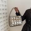 Winter neue Baumwollkleidung Damenhandtaschen große Kapazität tragbare Damenhandtaschen quadratische Stickgarn-Umhängetaschen kleine quadratische Taschen