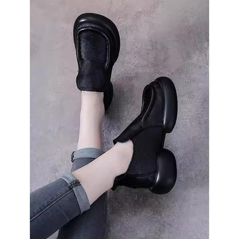 Autumn new leather thick-soled round head black small leather shoes women's thick heel muffin bottom sheepskin retro lazy single shoes