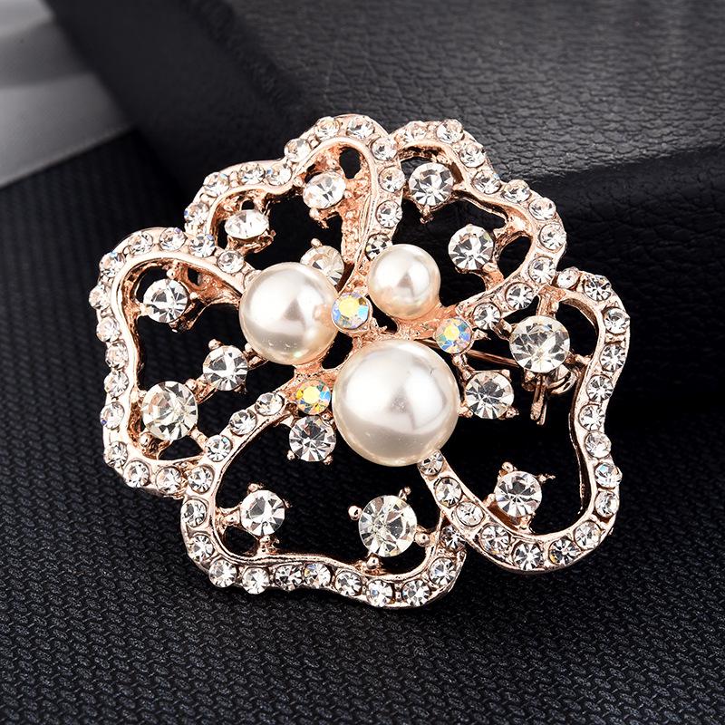 High-End Korean Alloy Scarf Buckle with Diamond, Pearl, and Brooch Pin Accessories