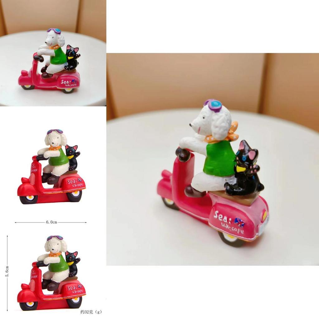 Resin Cartoon Dog And Cat Riding Motorcycle With Moss Plant Insert For Office Desktop Ornament
