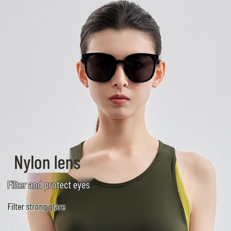 VVC Women's Folding UV Protection Sunglasses (Random color shipping)