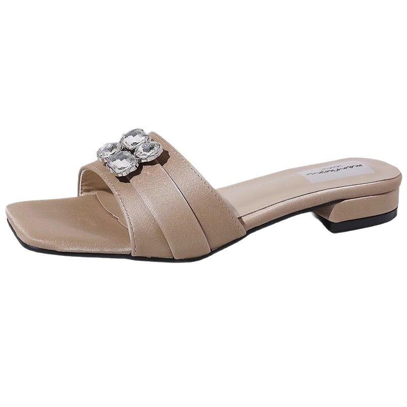 Niche Ladies One-word Cool Slippers Spring and Summer French Gemstone Rhinestone Foreign Trade Fashion Outer Wear Flat Bottom One-word Sandals Women