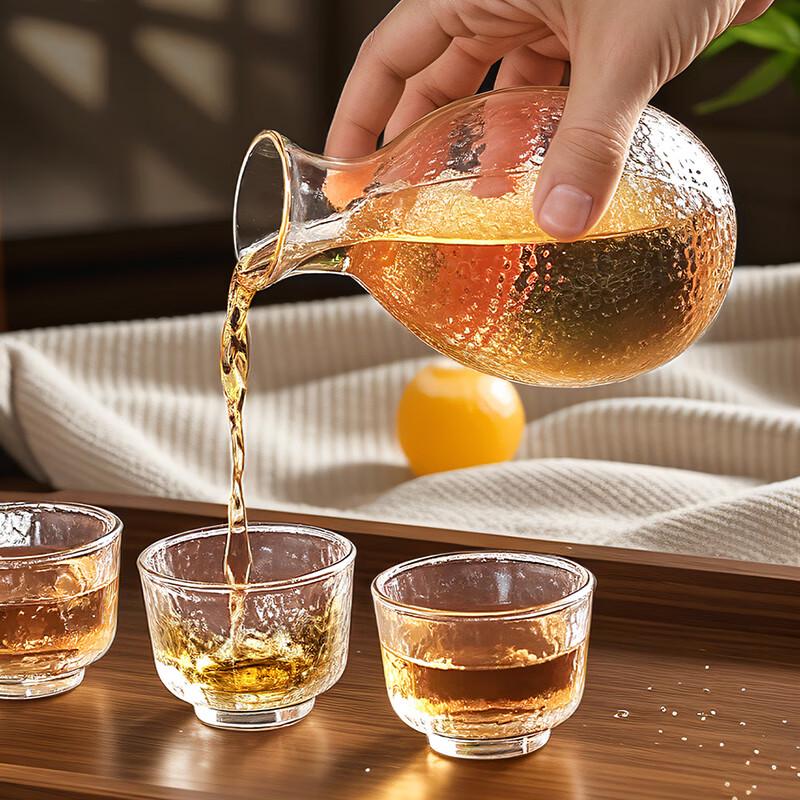 CLITON Japanisches Gehämmertes Glas Sake & Wein Servierset