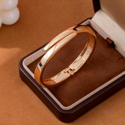 Stylish And Simple Creative Geometric Design Open And Close Daily Versatile Light Luxury Temperament Women'S Bracelet