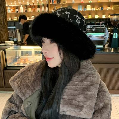 Pokrývky hlavy – Čepice