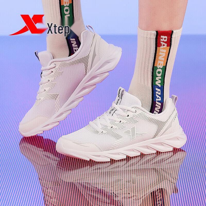Xtep Women's Breathable Running Shoes