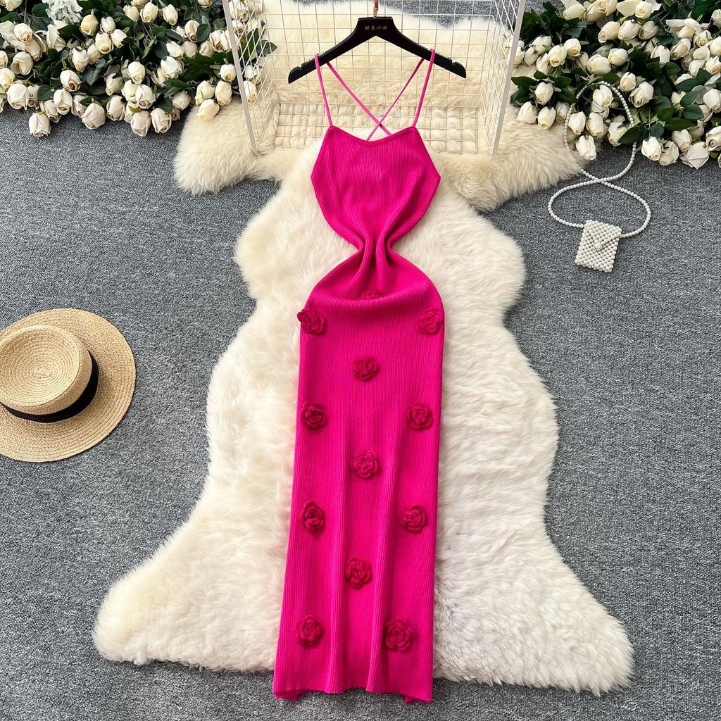 Europäischer und amerikanischer Fan-Nischen-Schleifen-Rückenfreies Neckholder-Strickkleid Damen Dreidimensionale Blume Enganliegender Gestrickter Langer Rock