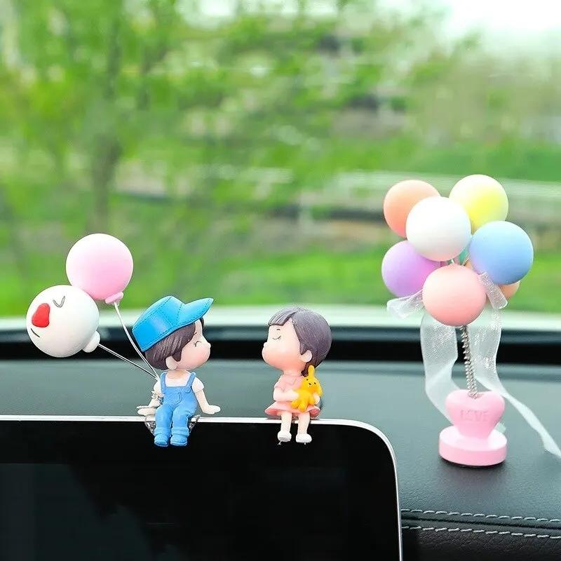 Niedliche Ornamente Paar Actionfiguren Luftballons für Auto-Armaturenbrett-Dekoration