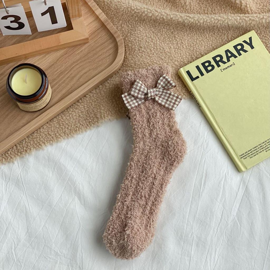 Women's Warm Solid Color Floor Socks Non Slip Plush Knitted Coral Fleece Socks No Show Socks kawaii cute men