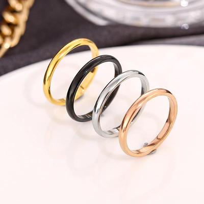 "Eleganter Titanstahlring: Dünner Ring im polierten Diamant-Stil für Paare"
