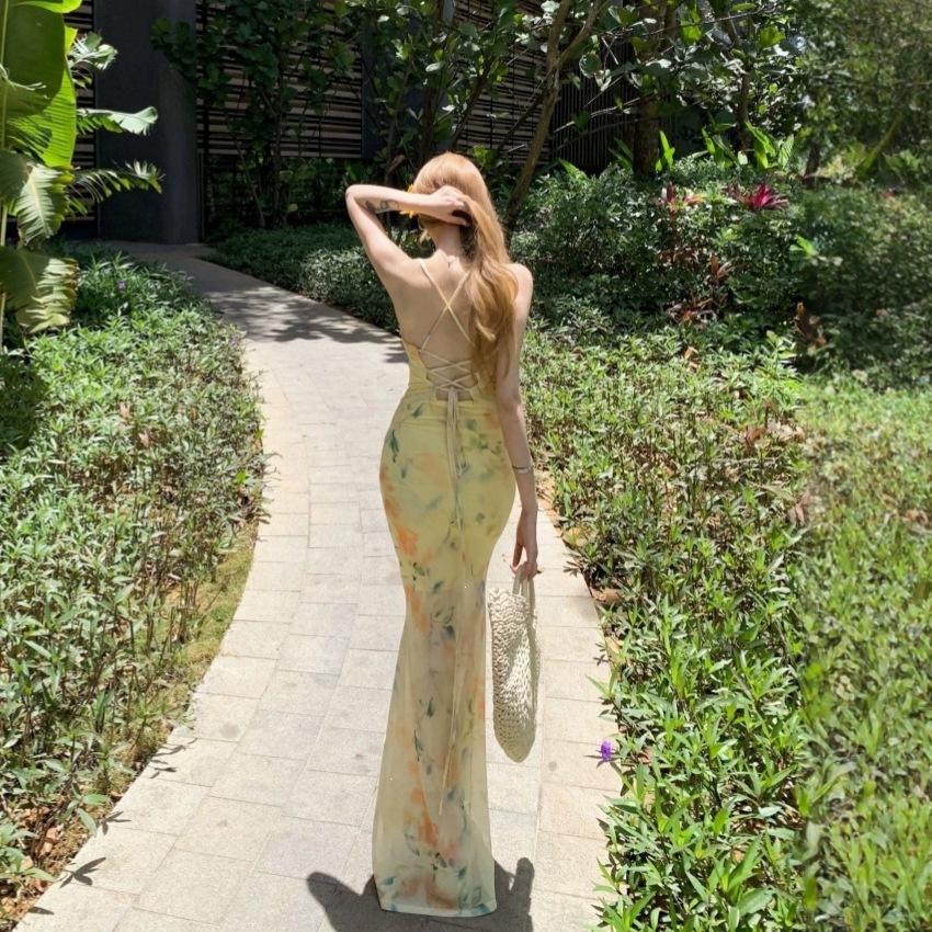 French yellow tulle splicing suspender dress women's summer seaside vacation pleated sexy fishtail hip-wrapped dress