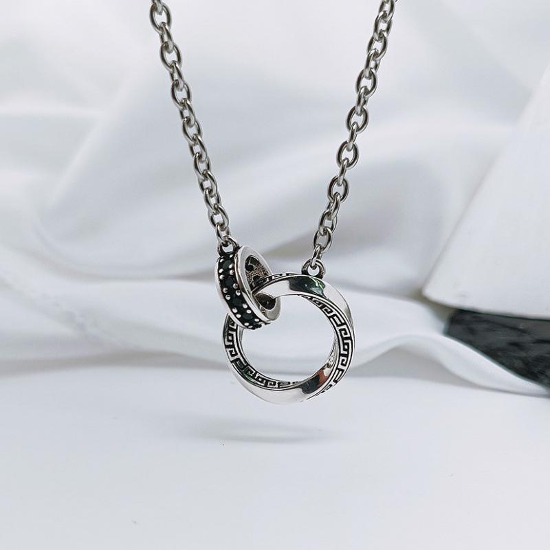 Retro Mobius Strip Necklace: High-End Unisex Pendant for Trendy Style