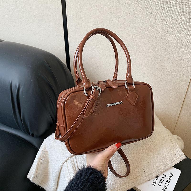 Vintage Fashion Hand Bag 2023 New Autumn Winter Small Square Bag High-end Sense Crossbody Shoulder Bag