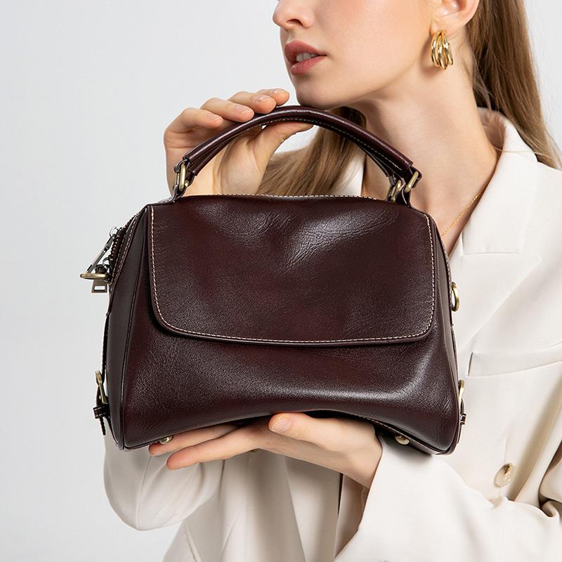 New Handbag for Women's High End Commuting Shoulder Bag for Women's Large Capacity Crossbody Bag