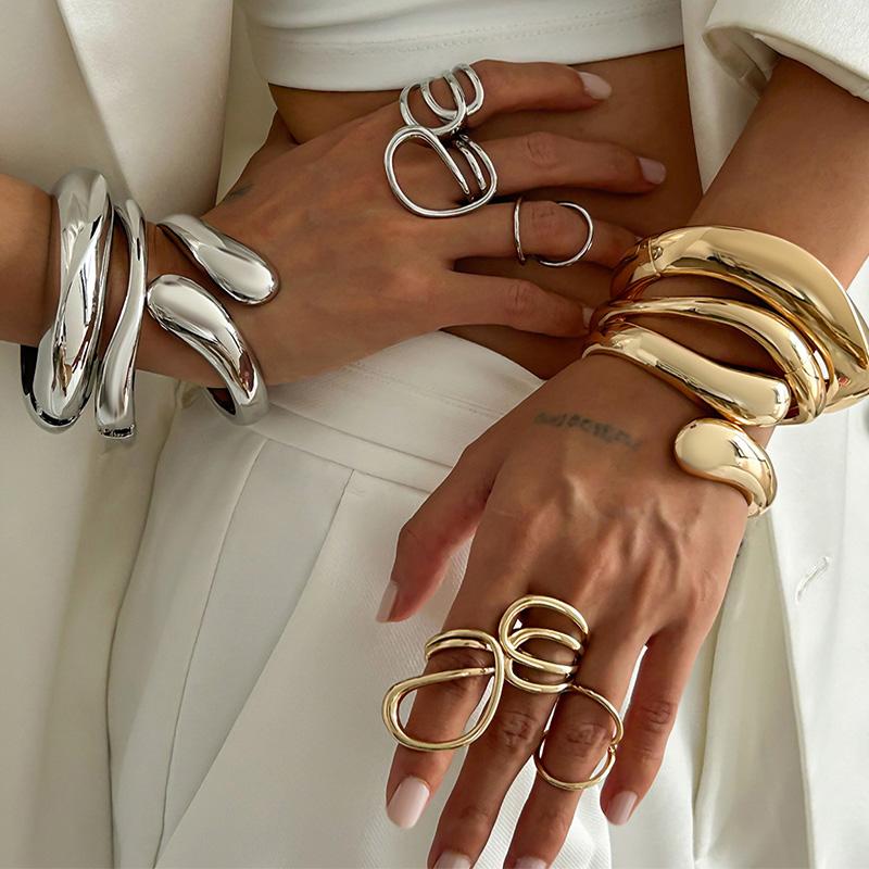 3 Styles Punk Vintage Wide Cuff Bangles Hip Hop Gold Silver Geometric Metal Spring Chunky Bangle Women Bracelets Jewelry