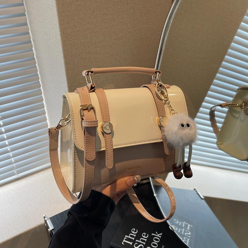 Versatile niche bag women's new spring and summer fashion shoulder messenger bag work small bag