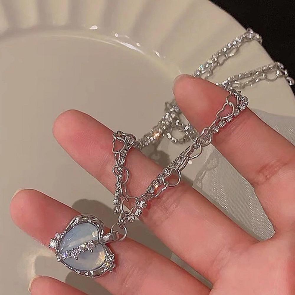Heart Chain Necklace Alloy Clavicle Chain Y2K Style Pendant Necklace  Fashion Jewelry 01