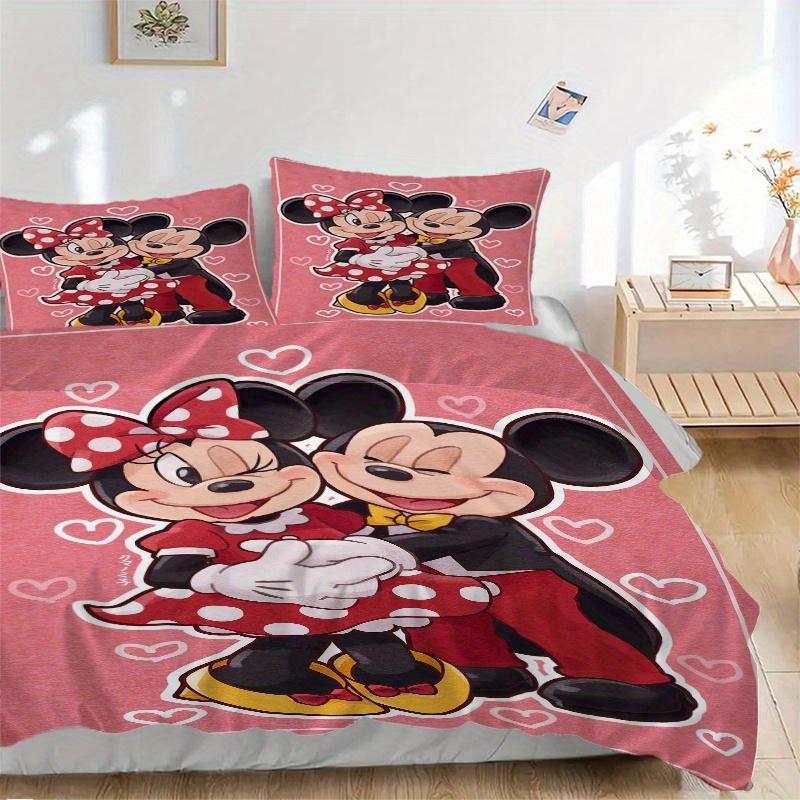 

3pcs Pink Minnie Mickey Quilt Cover Set (1 Quilt Cover + 2 Pillowcases Without Pillow Core), High-Definition Printing for Home and Dormitory.S075 135x200cm