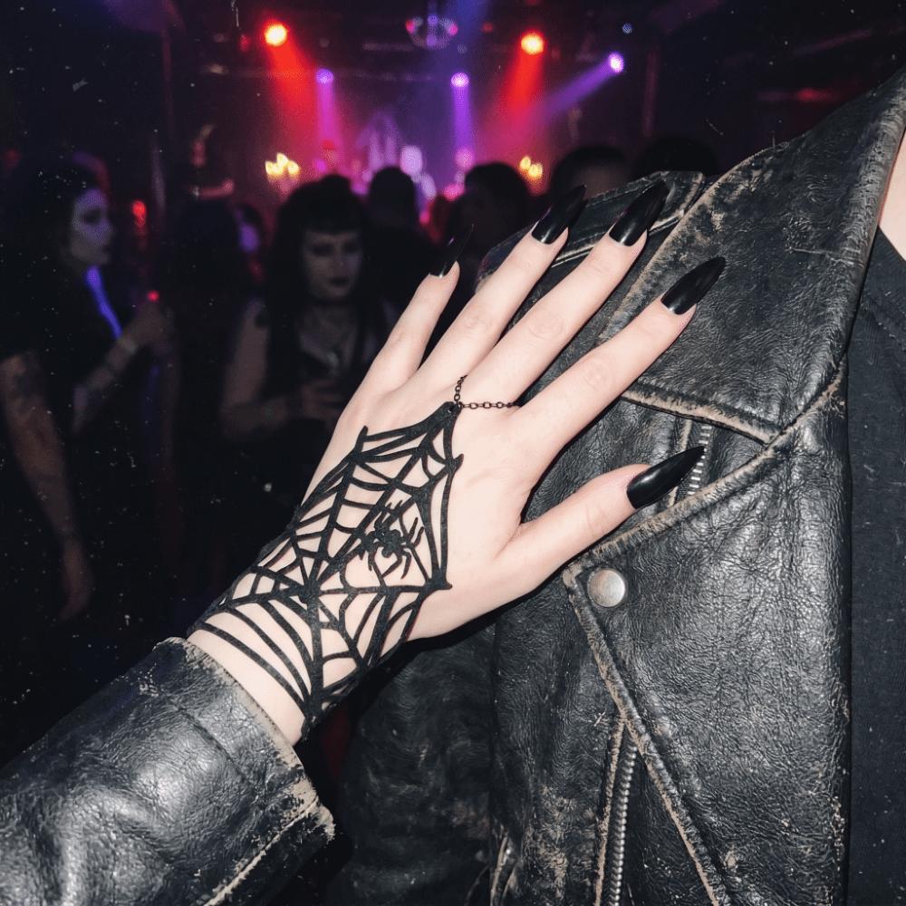Velvet Spider Web Bracelet Black Spike Adjustable Hand Chain Gift Gothic Bracelet Music Festival