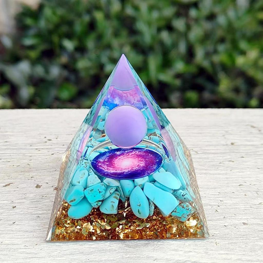 Crystal Stone Pyramid Resin Decor: Home, Office, Car Ornaments