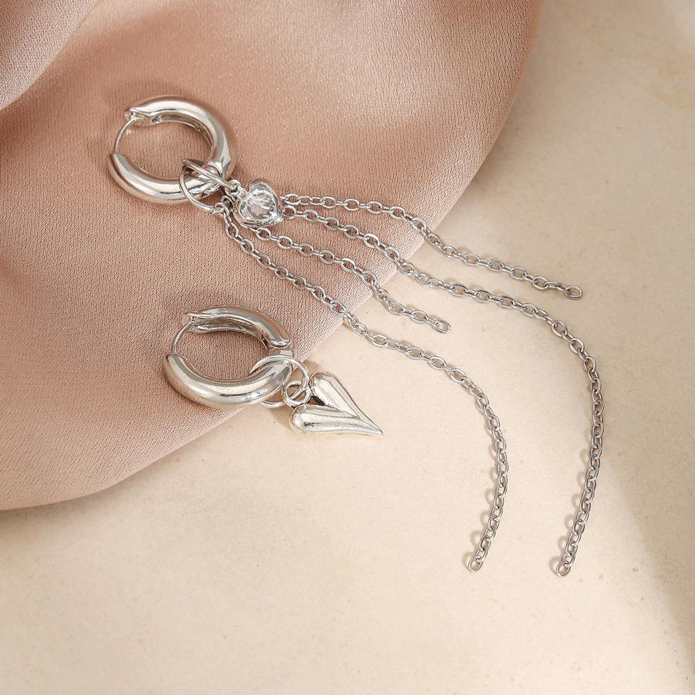 Punk Peach Heart Pendant Earrings for Women Silver Color Simple Fashion Geometric Circular Ear Buckle New Trendy Jewelry Gift