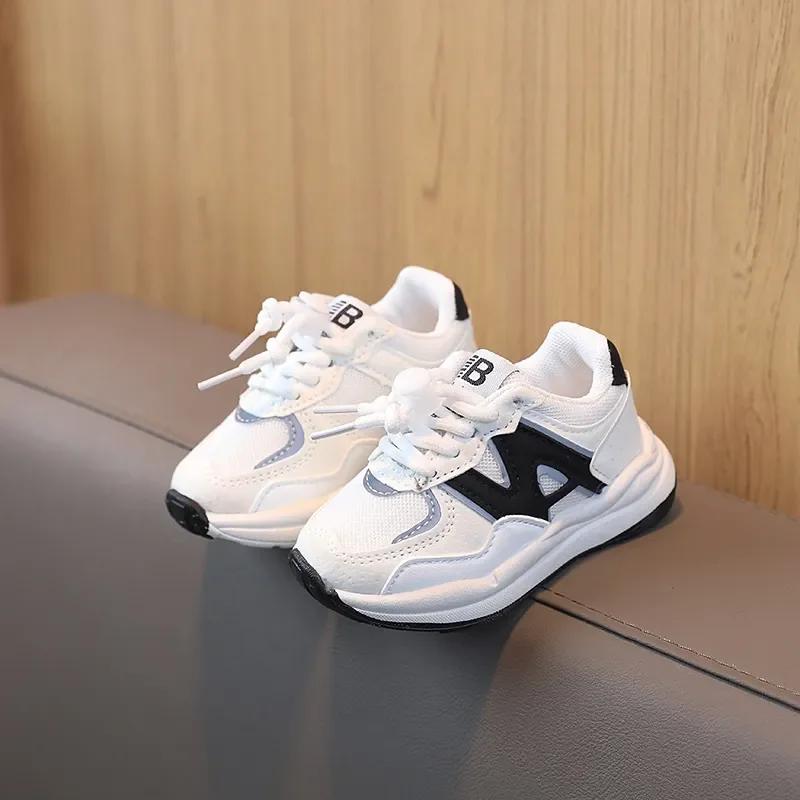 Kinder Schuhe für Jungen Mädchen Weiche Turnschuhe Neue 2024 Mode Sport Laufschuhe Kinder Flache Beiläufige Baby Kleinkind Outdoor Schuhe 35inner 20.5 white