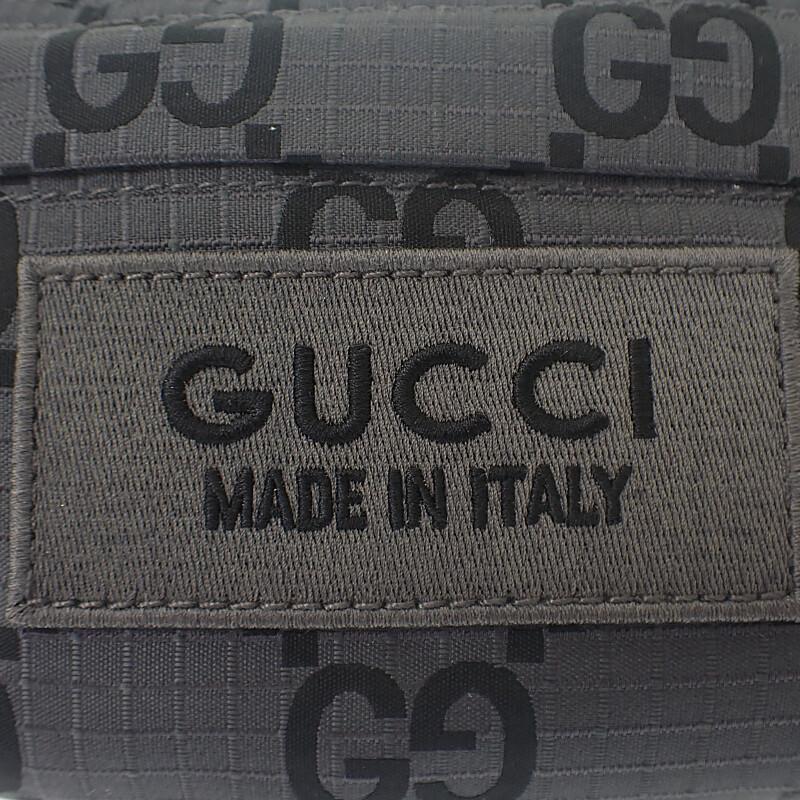 GUCCI  767934 body bag black/gray mens