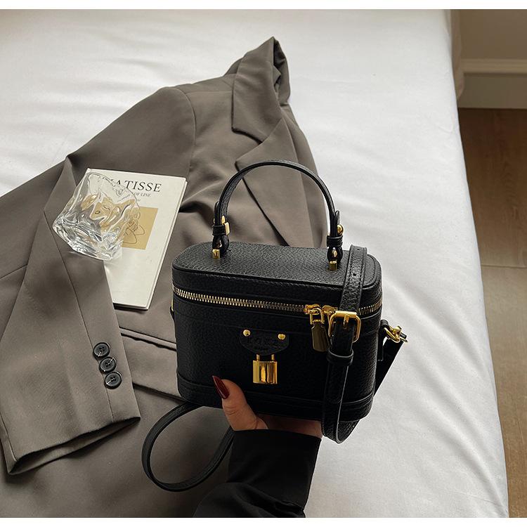 High-end niche design bag women's summer new fashion messenger bag women's portable box bag