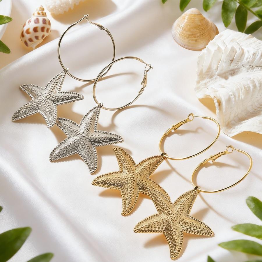 European and American women's earrings, personalized vacation style starfish pendant design earrings, versatile niche earrings
