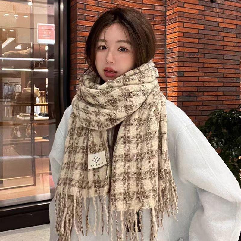 New Hoop Yarn Autumn and Winter Plaid Tassel Scarf Shawl Fashionable Senior Women Korean Style Thickened and Warm