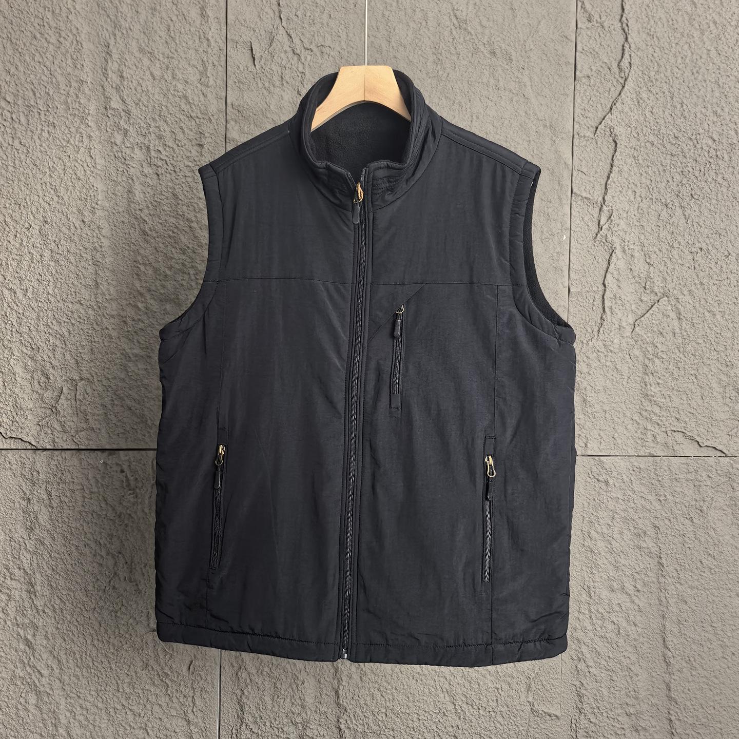 

Men s Reversible Windproof Fleece Lined Vest - Workwear Style, Stand Collar, Versatile for Autumn and Winter. L чорний