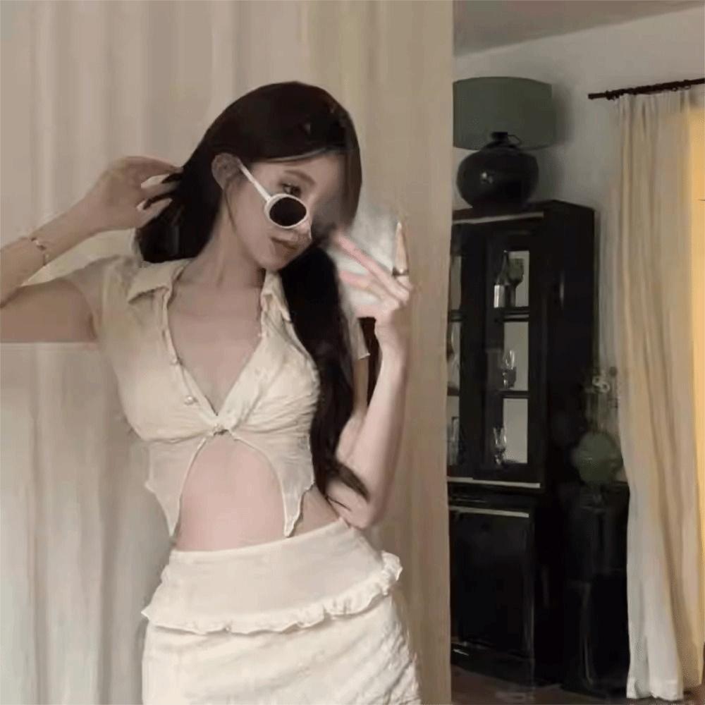 Solid Three-pieces Swimsuit Short Sleeve Cover-Ups Modest Yet Bathing Suit  Swimming