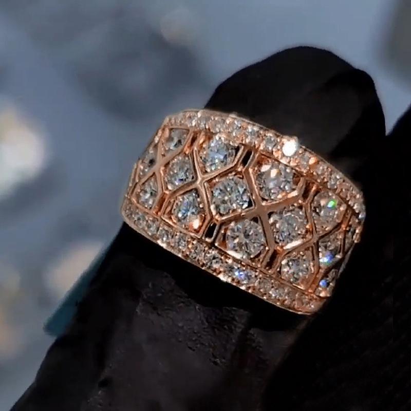 Huitan Gorgeous Women Wedding Rings Full with Bling Bling Cubic Zircon Engagement Party Statement Accessories for Female Jewelry