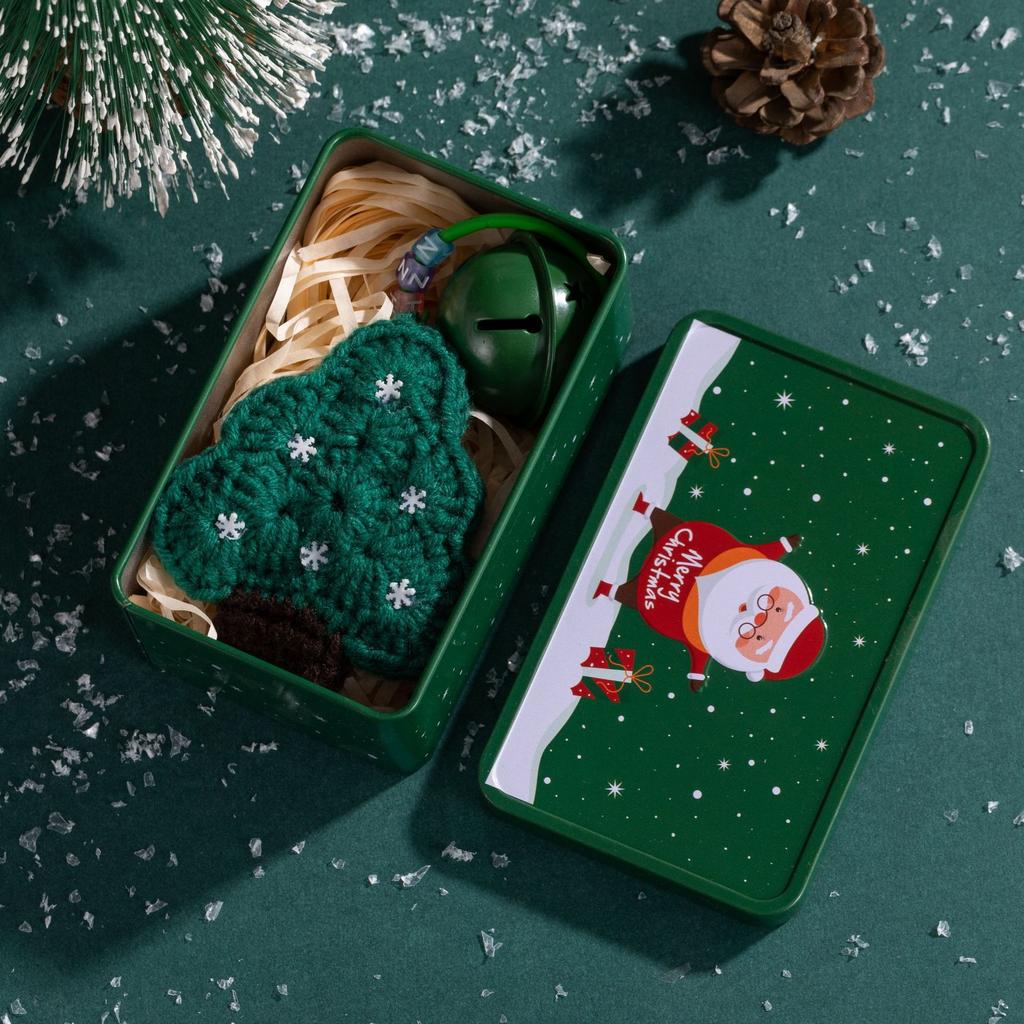Christmas wool crocheted pendant creative wool Christmas wreath exquisite pendant decorative bag Christmas decorations