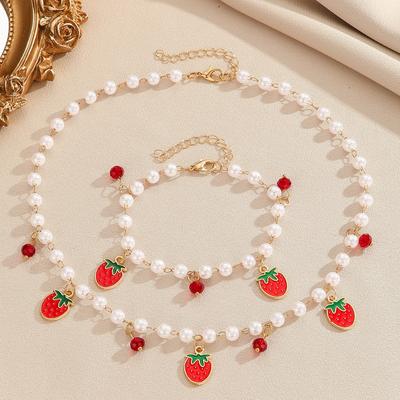 This Cherry-Heart Shaped Strawberry Pearl And Crystal Necklace, Paired With Stylish, Simple, And Versatile Accessories, Is Perfect For Everyday Wear.