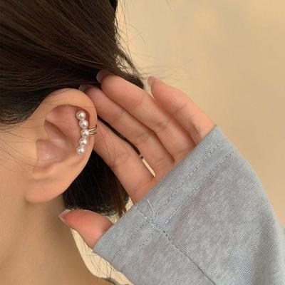 Korean Minimalist Pearl Ear Cuff Clips for Women - Elegant, Simple, No Piercing Required, Summer-Ready Jewelry