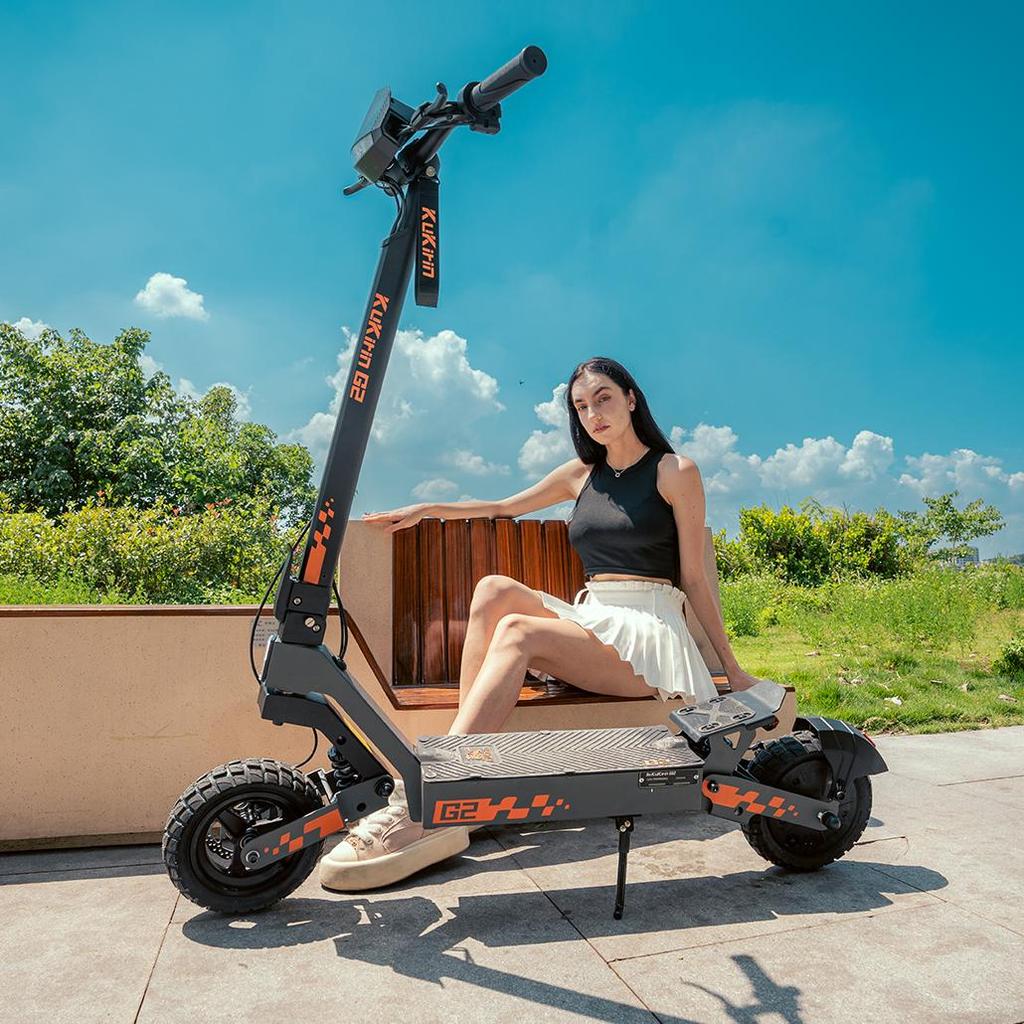 Elektroroller Faltbar Kukirin 10" 800W Motor City Elektroroller 48V 15.6AH Max Reichweite 55Km Last 120Kg Schwarz G2