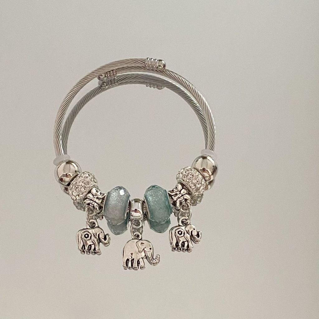 Modern Elephant Bead Bracelet With Stainless Steel Material For Fashion Casual Wear