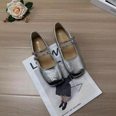 Calzado para mujer – Zapatillas