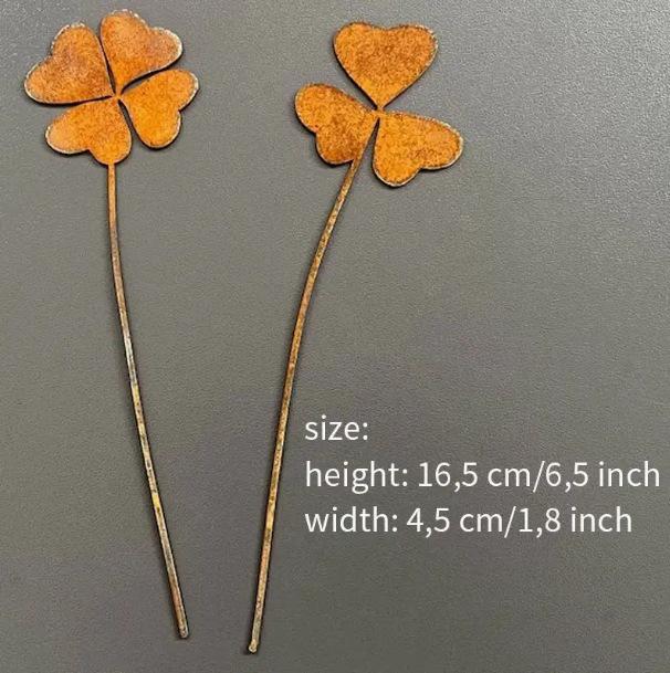 Set aus 2 kleinen Rostmetall-Vierblättern zur Dekoration für Haus & Garten