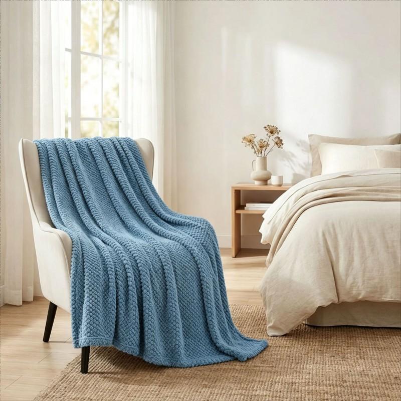 Soft Fleece Throw Blanket Sofa Bed Office Nap Lightweight Warm All Season Use