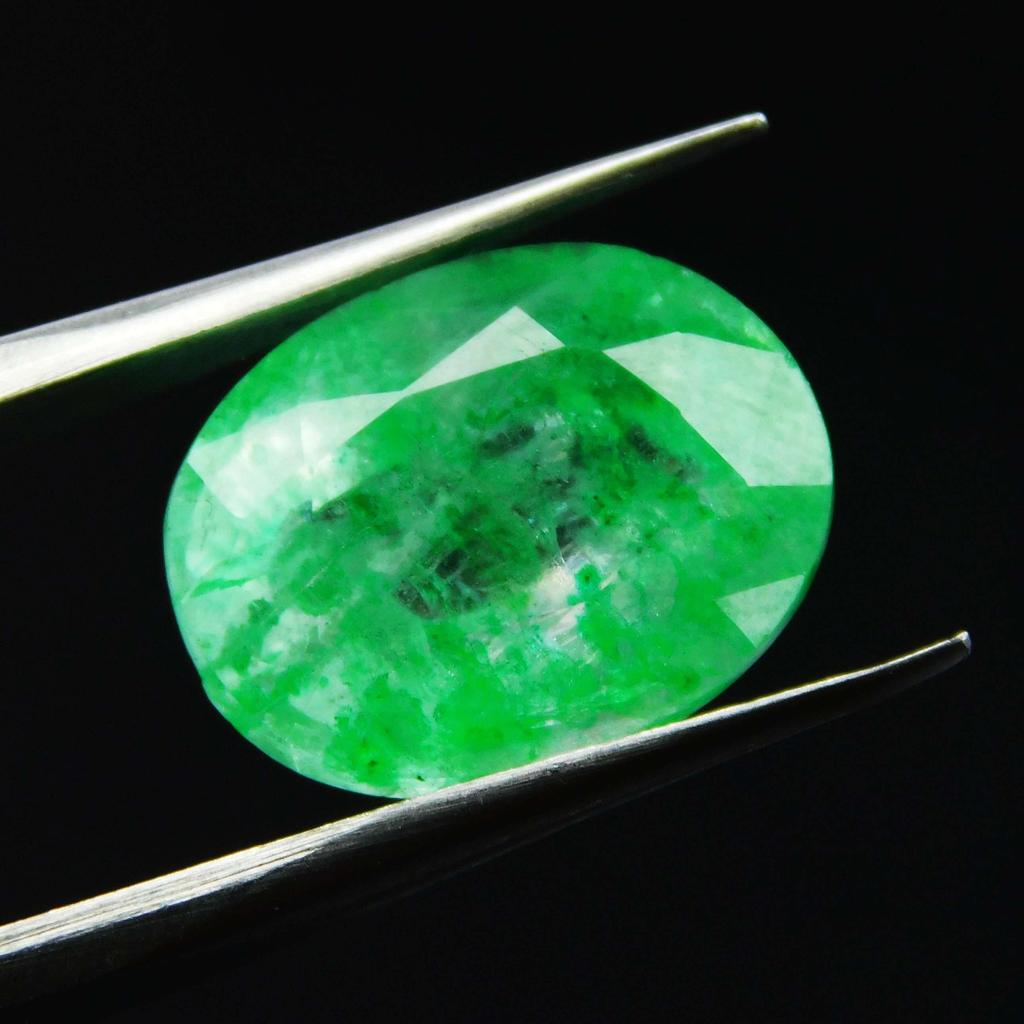 Green Emerald Colombian Oval Cut 6 Carat Natural Loose Gemstone