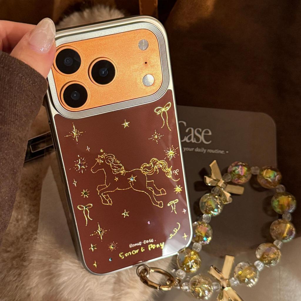 Creative Gold Pony Phone Case Bracelet for iPhone 16, iPhone 17, iPhone 17 Pro Max