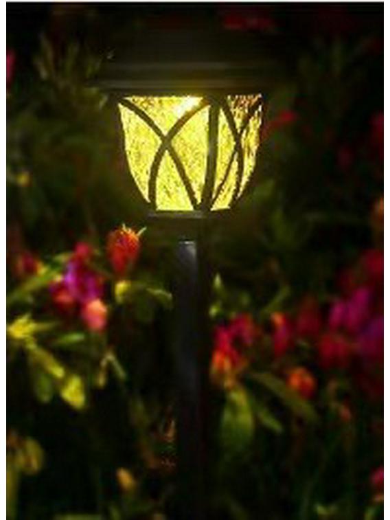 Solar Landscape Plug-in Lights for Gardens, Courtyards, and Pathways