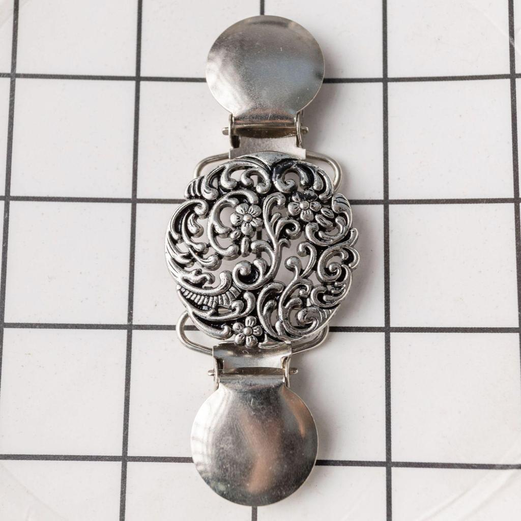 Retro Shawl Clip: European-American Sweater and Scarf Brooch with Diamond Accent - Anti-Exposure Alloy Accessory